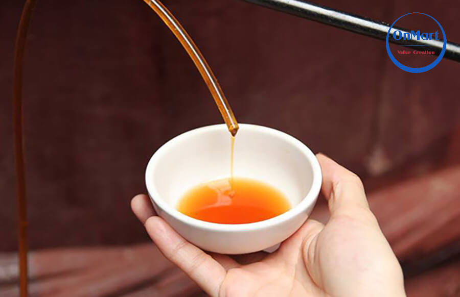 Màu sắc của nước mắm truyền thống Màu sắc của nước mắm truyền thống