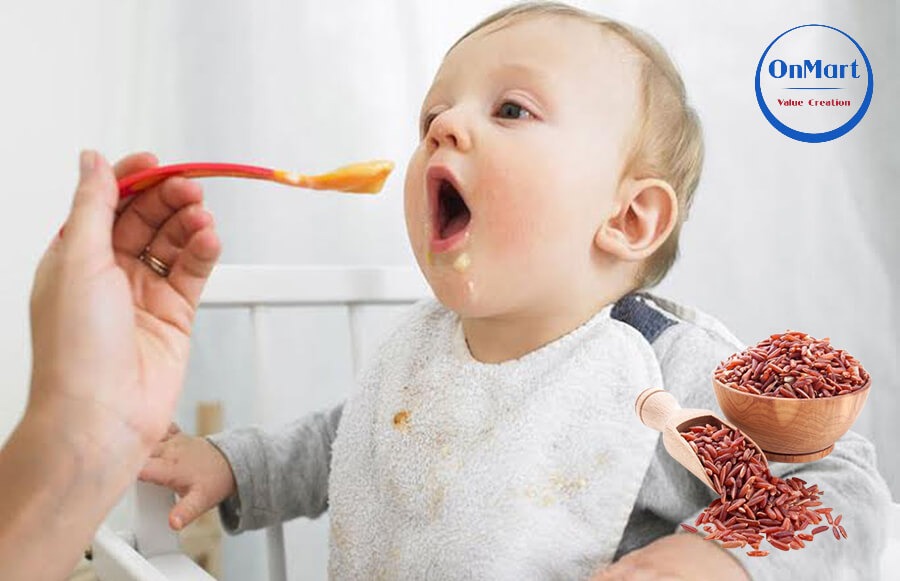 Trẻ em ăn cháo gạo lứt Trẻ em ăn cháo gạo lứt