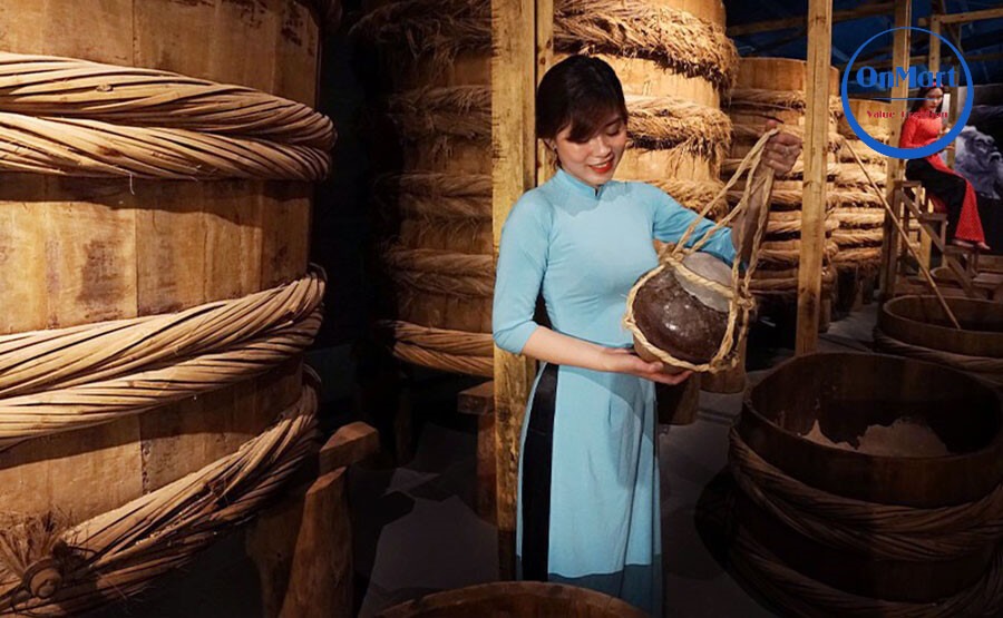 Ủ chượp nước mắm truyền thống Ủ chượp nước mắm truyền thống