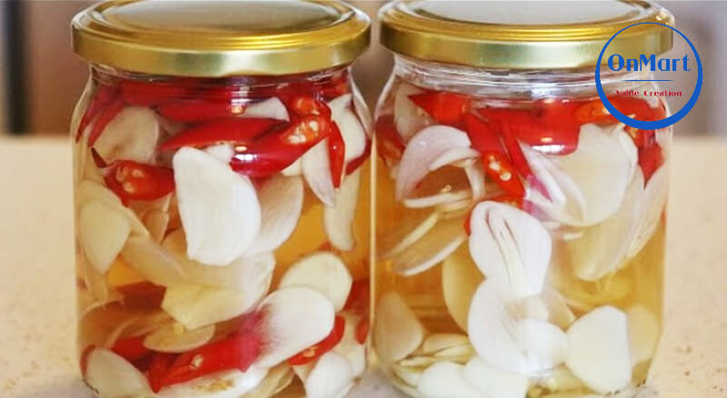 Cách ngâm tỏi ớt với nước mắm và giấm bảo quản được rất lâu Cách ngâm tỏi ớt với nước mắm và giấm bảo quản được rất lâu